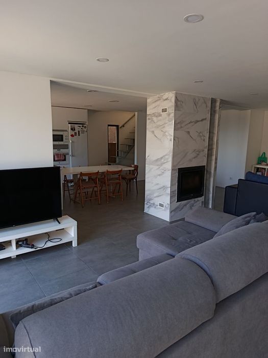 Moradia T4 + anexo | Vista Serra | Lousã