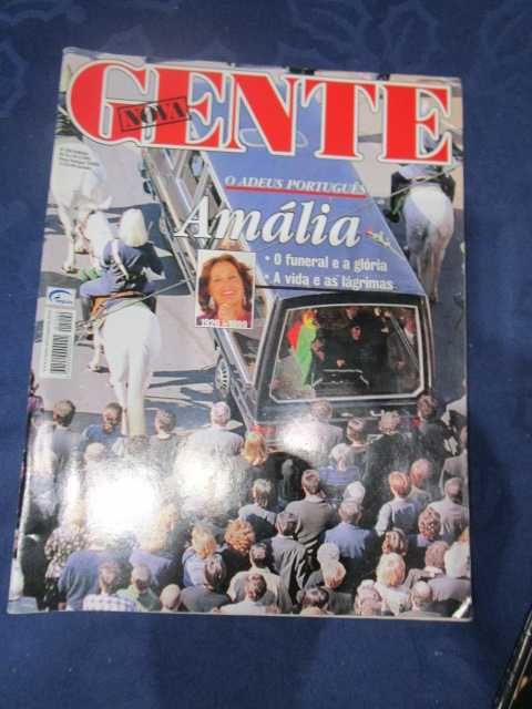 Revistas antigas e jornais  com Amália Rodrigues  funeral