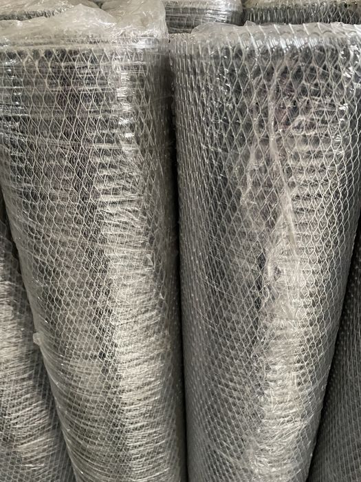 Сітка просічно-витяжна для штукатурки кліток кошниця Сетка просечная