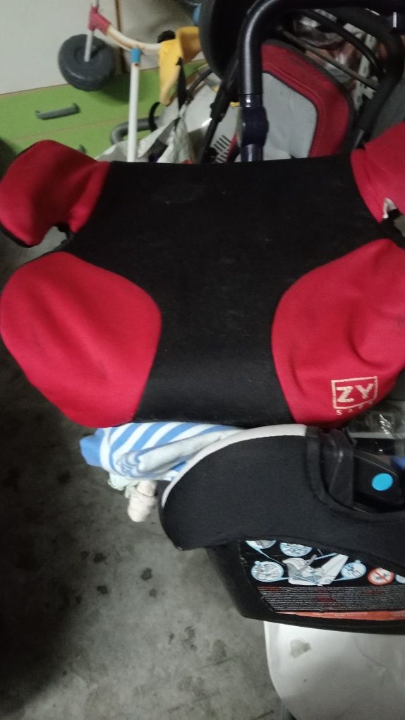 Cadeira auto em bom estado