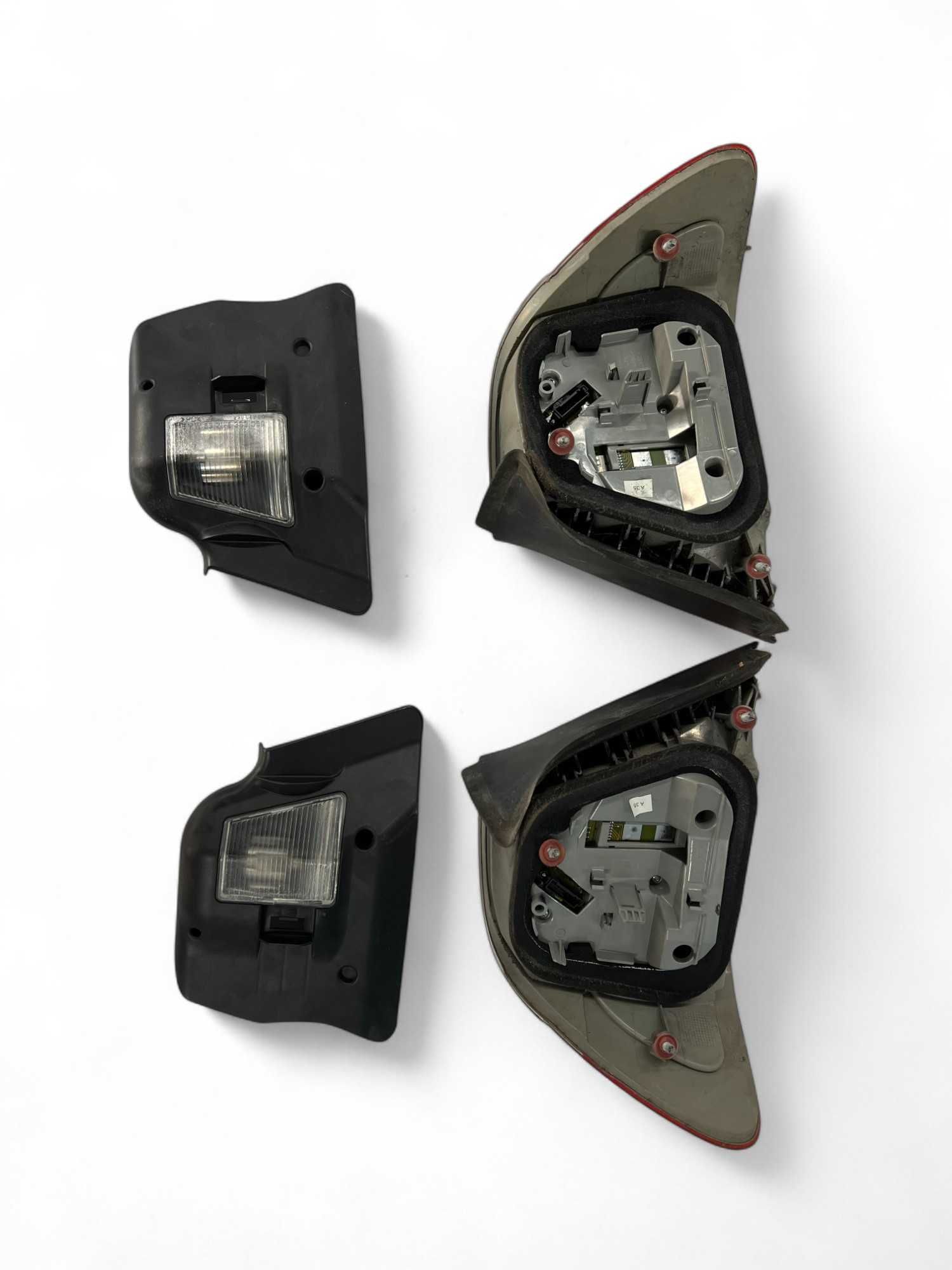 Lampy tyl tylne led ledowe lewa prawa bmw e46 cabrio kabriolet orygina