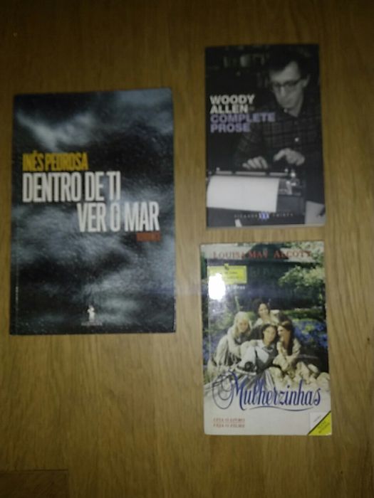 Livros em Inglês e Português