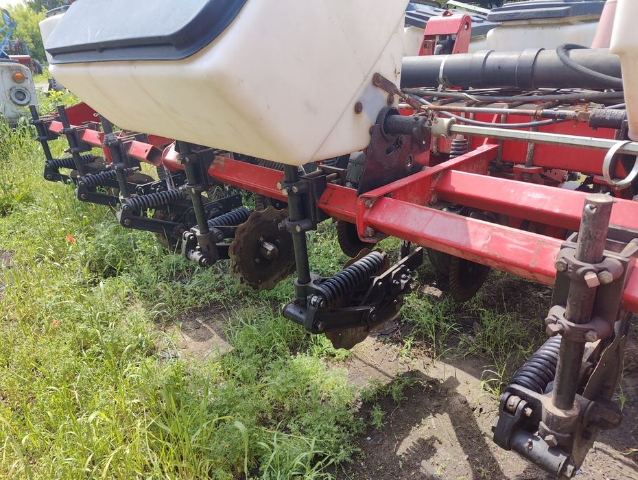 Сівалка challenger 8122