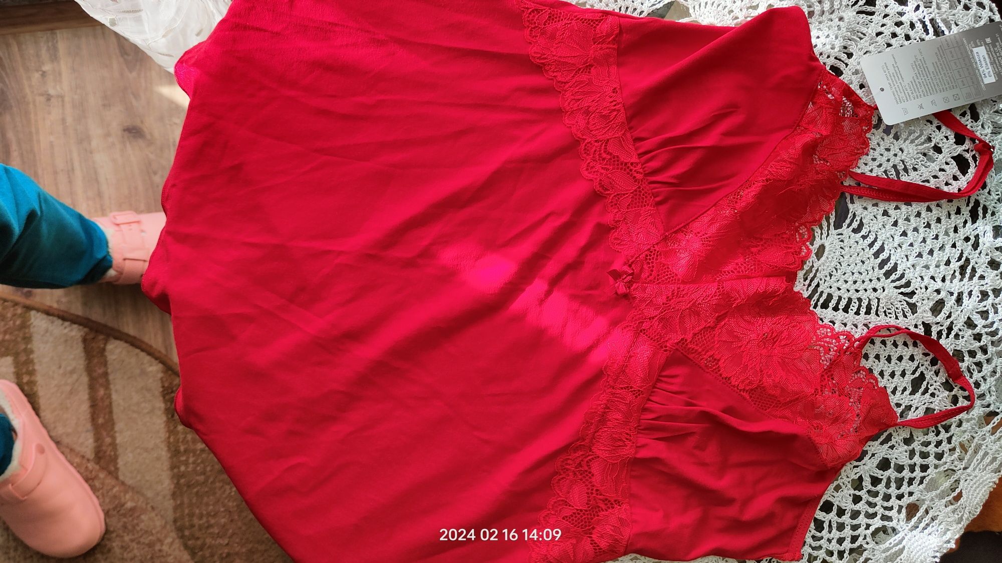 Piżamka koronkowa czerwona de lafense