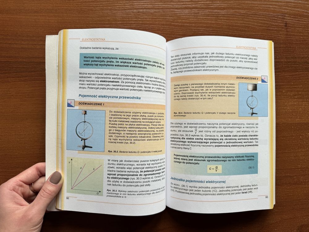 Fizyka 2 Podręcznik gimazjum WSiP