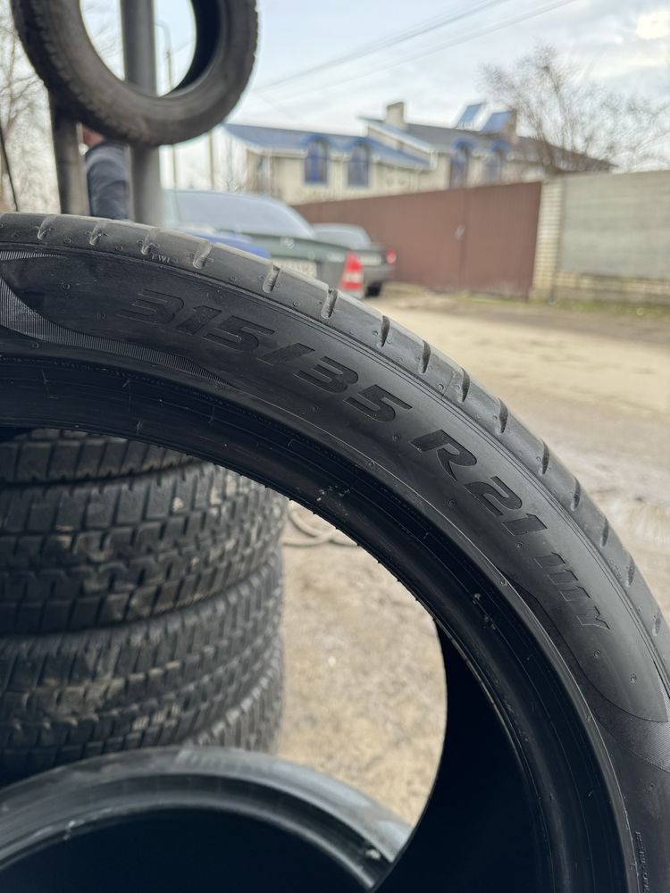 Комплект шин Pirelli P Zero комплект