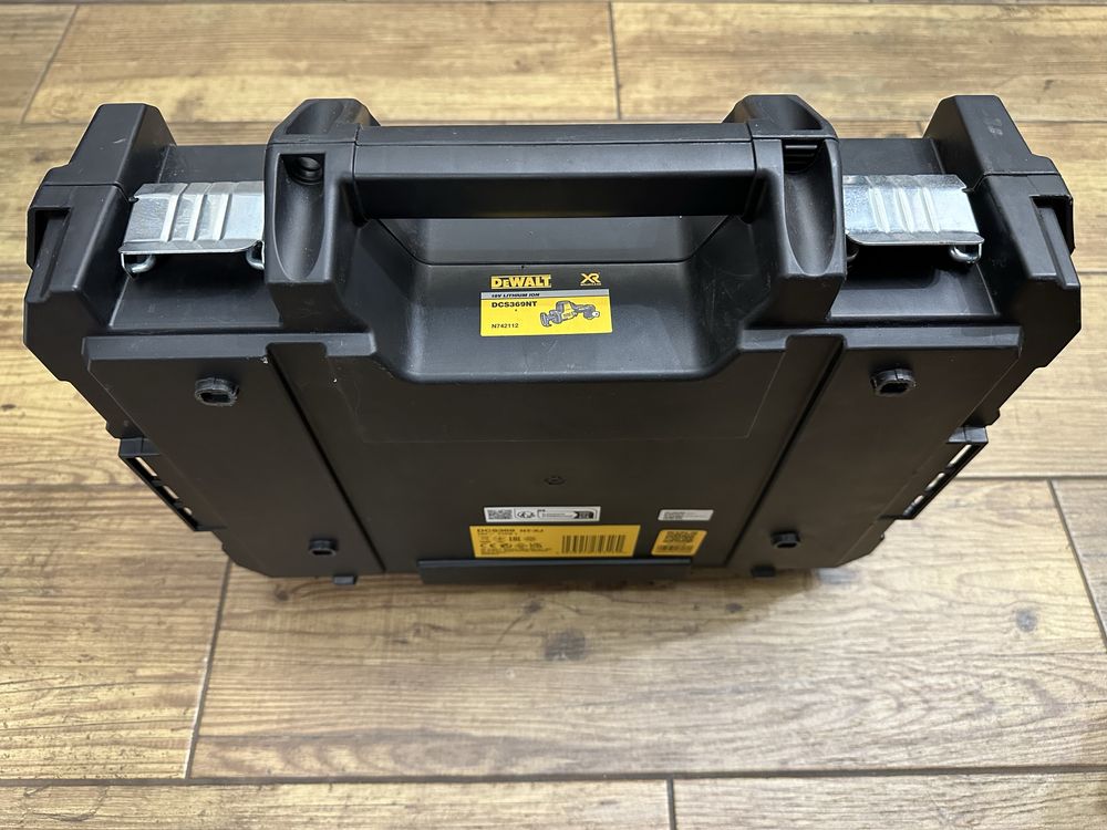 Skrzynka walizka transportowa TSTak DeWalt na piłę szablastą DCS369