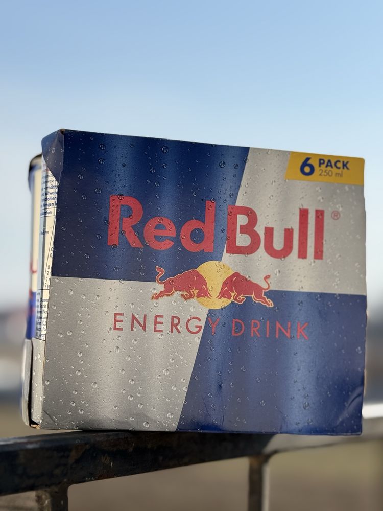 Red Bull 250 ml баночка