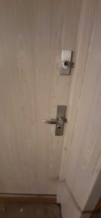 Drzwi Antywłamaniowe B-30 Pol-skone z zamkami