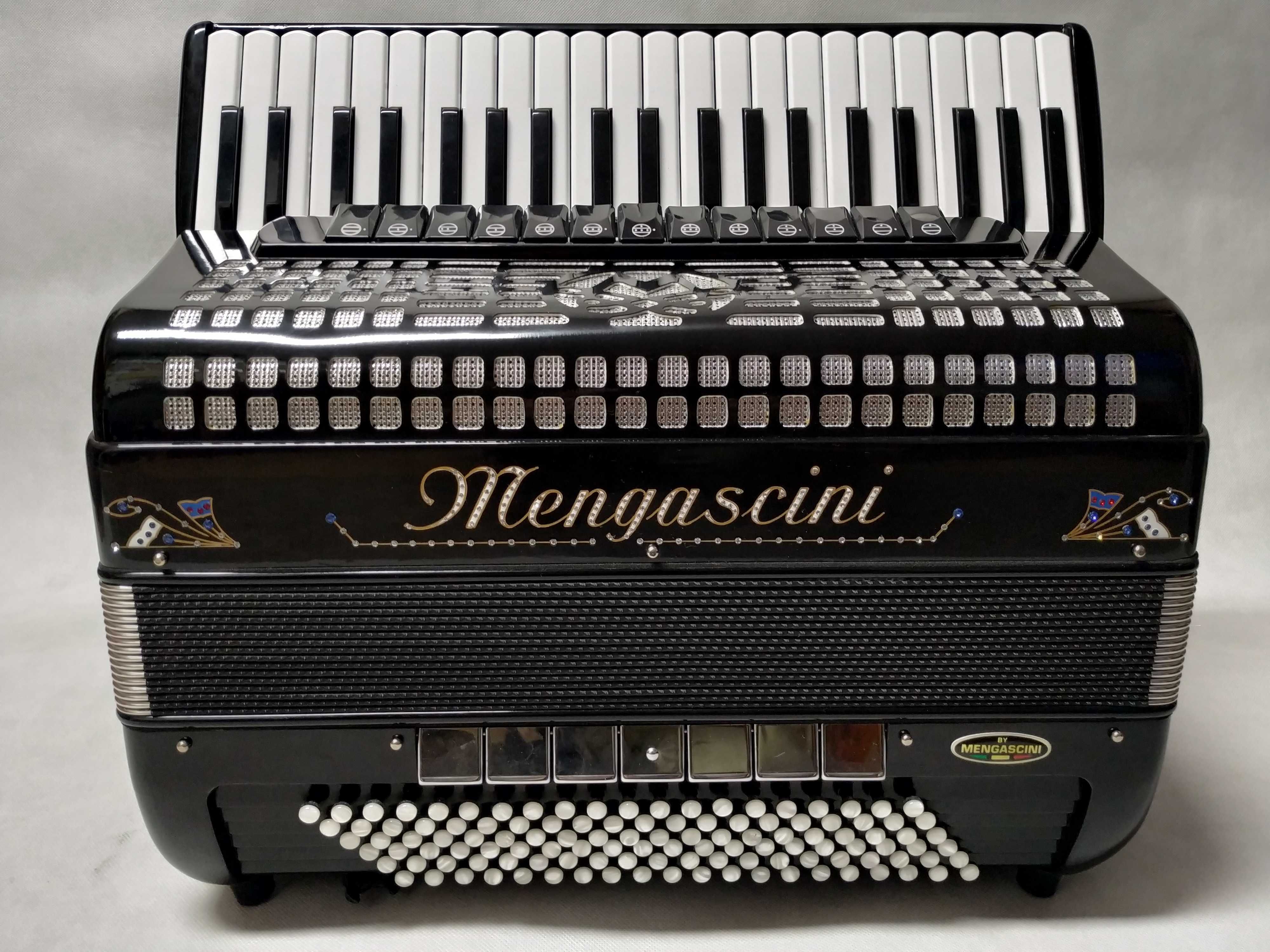 Akordeon Mengascini 120 BAS
