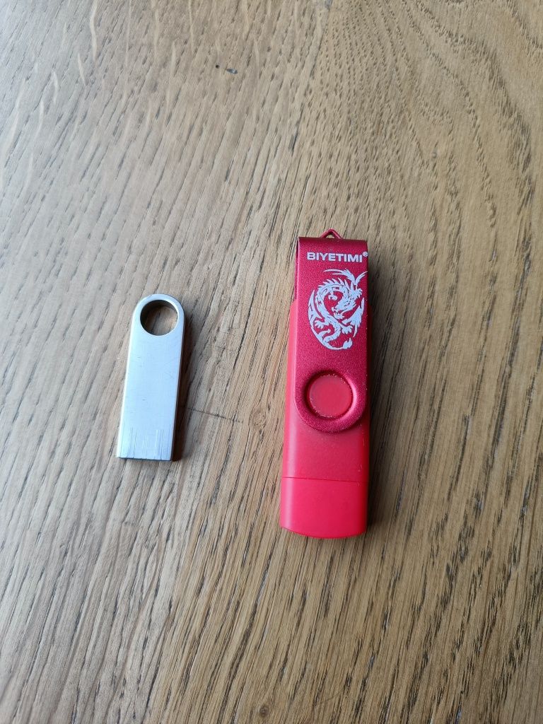 USB накопичувач (флешка) на 32Gb