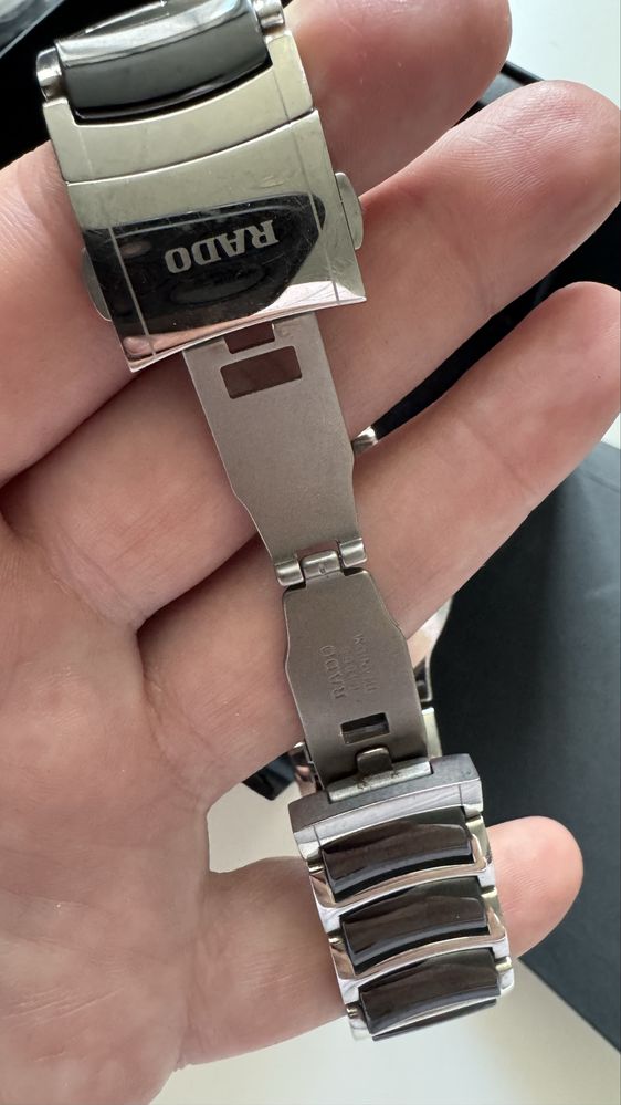 Годинники  Rado