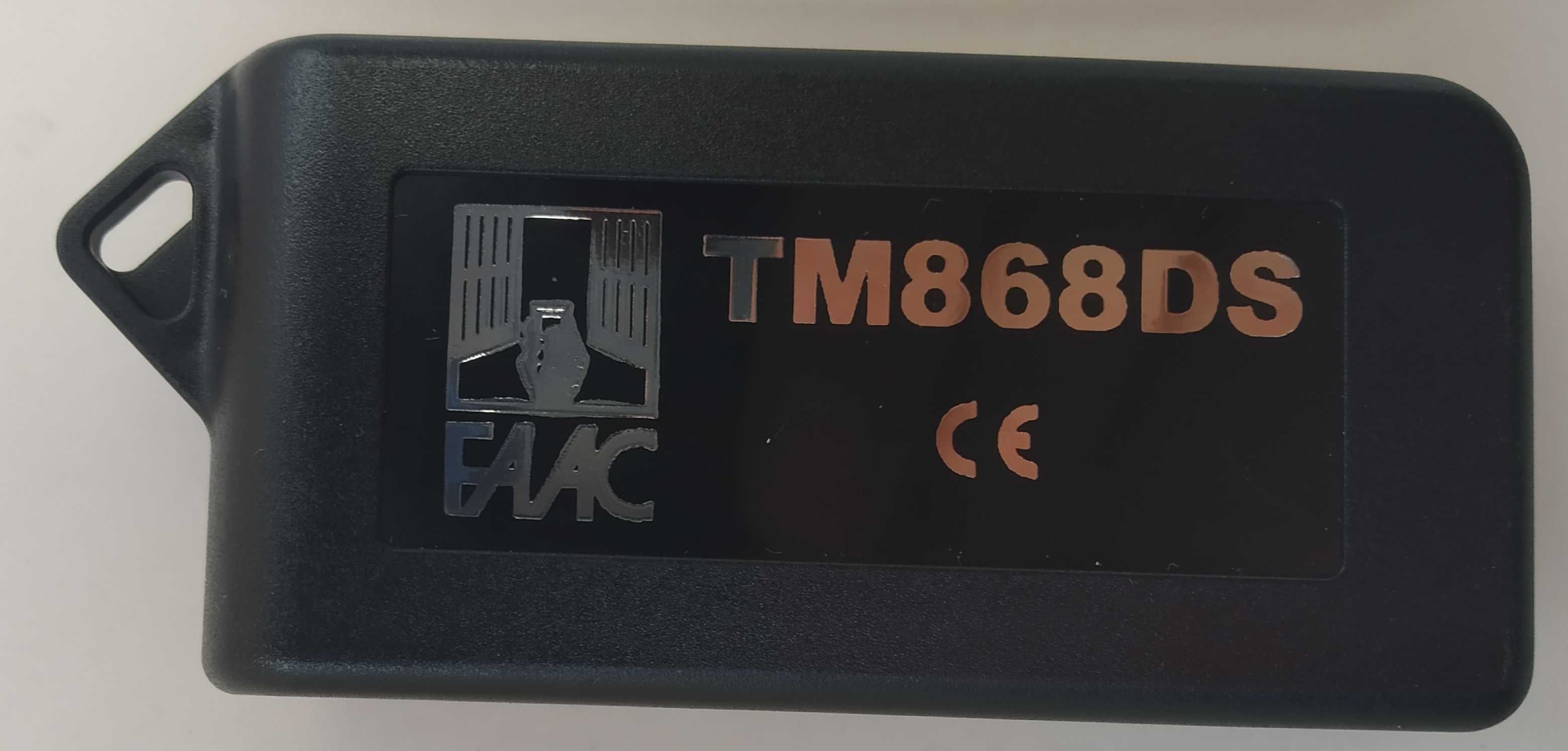 Comando portão garagem FAAC TM868DS (Novo)