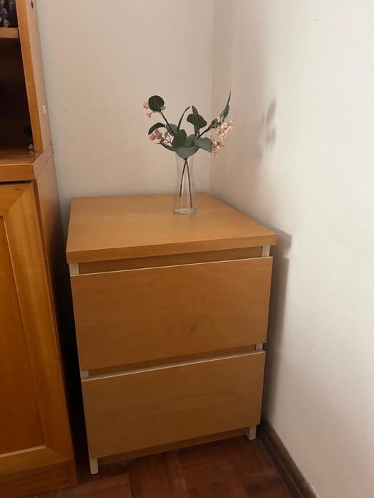 Mesa de Cabeceira IKEA