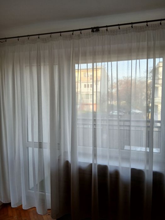 Dwie jednakowe firanki  wys 220cm  490 cm