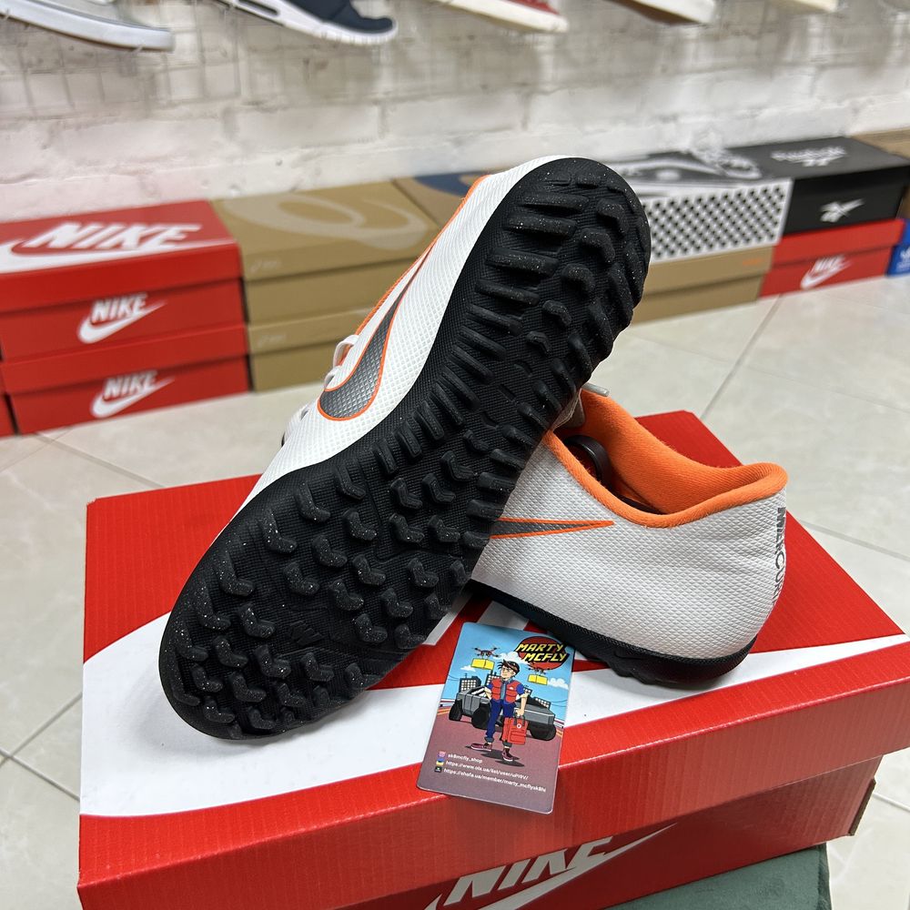 Підліткові Сороконіжки Nike Mercurial VaporX 12 оригінал 40 р білі бу