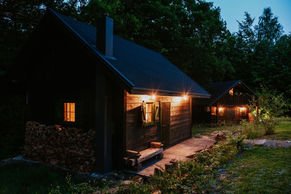 SIEDLISKO na wyłączność!! dwa DOMKI do 12os. Sauna, balia BESKID NISKI