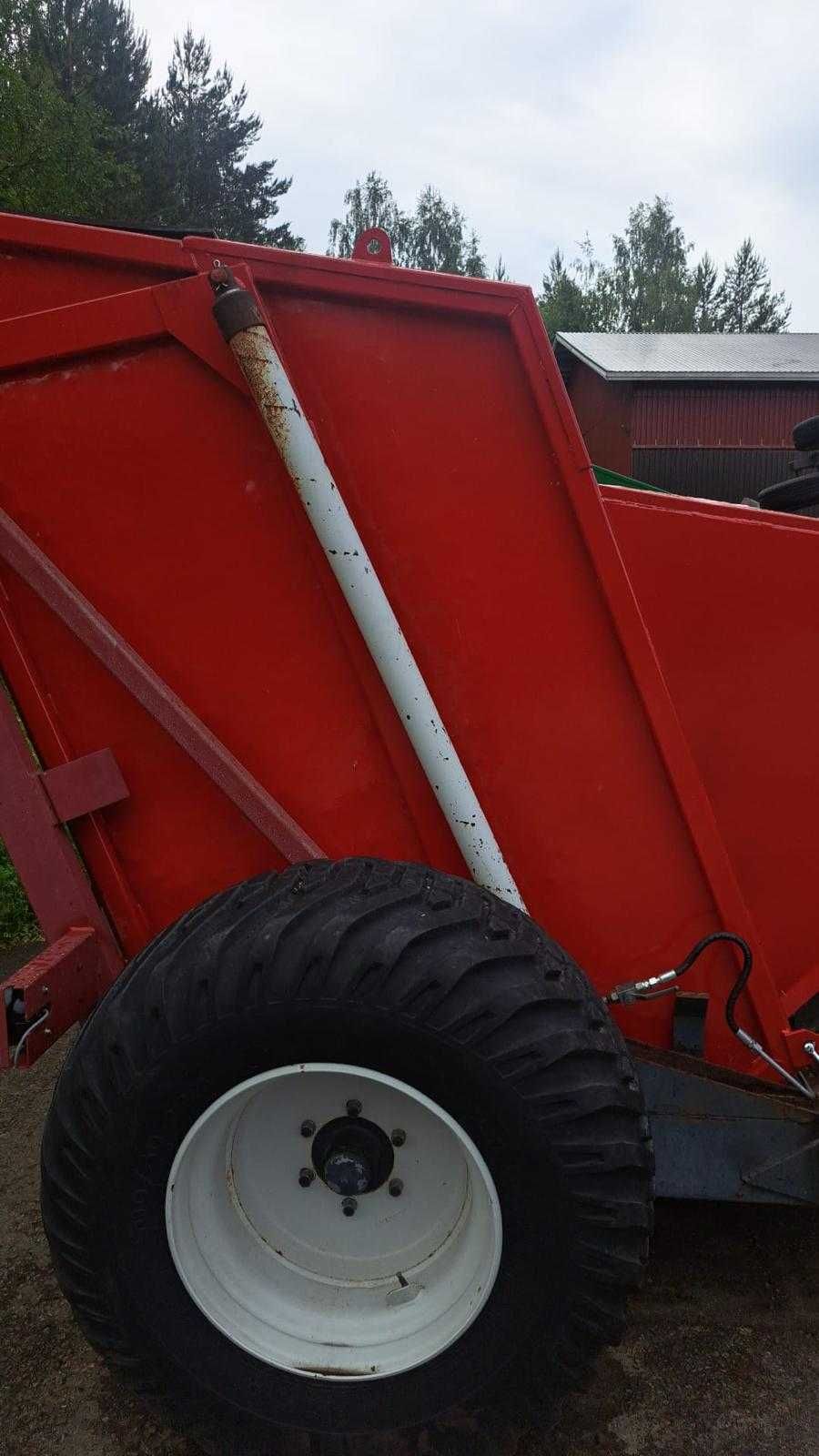 Maszyna do zbierania kamieni KIVI PEKKA