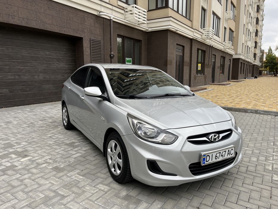 Продам Hyundai Aceent 2013 рік Газ 4