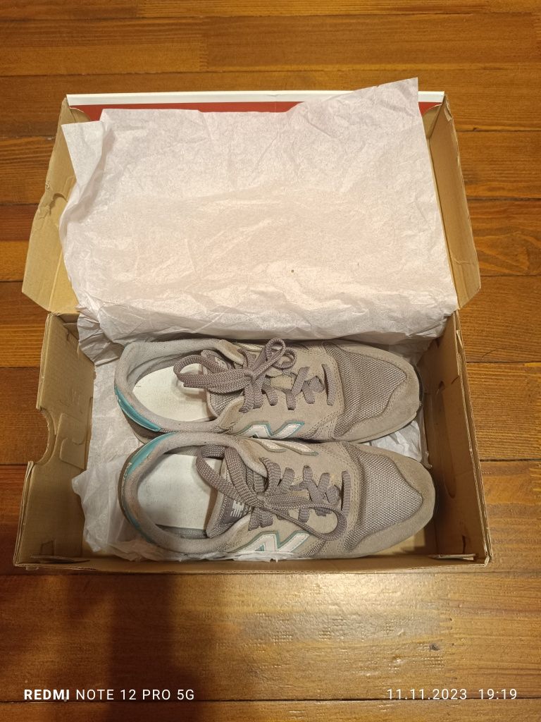 Женские кроссовки  "New Balance" (WL373GG).