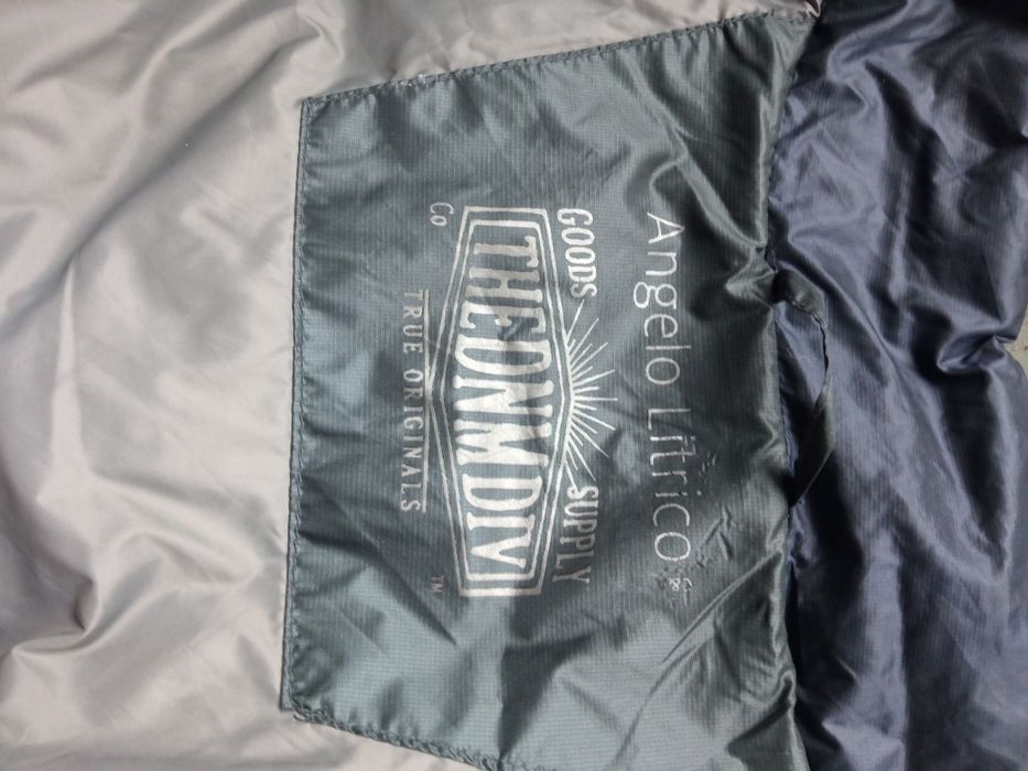 Продам мужской пуховик.