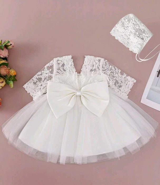 Sukienka z opaską i skarpetami