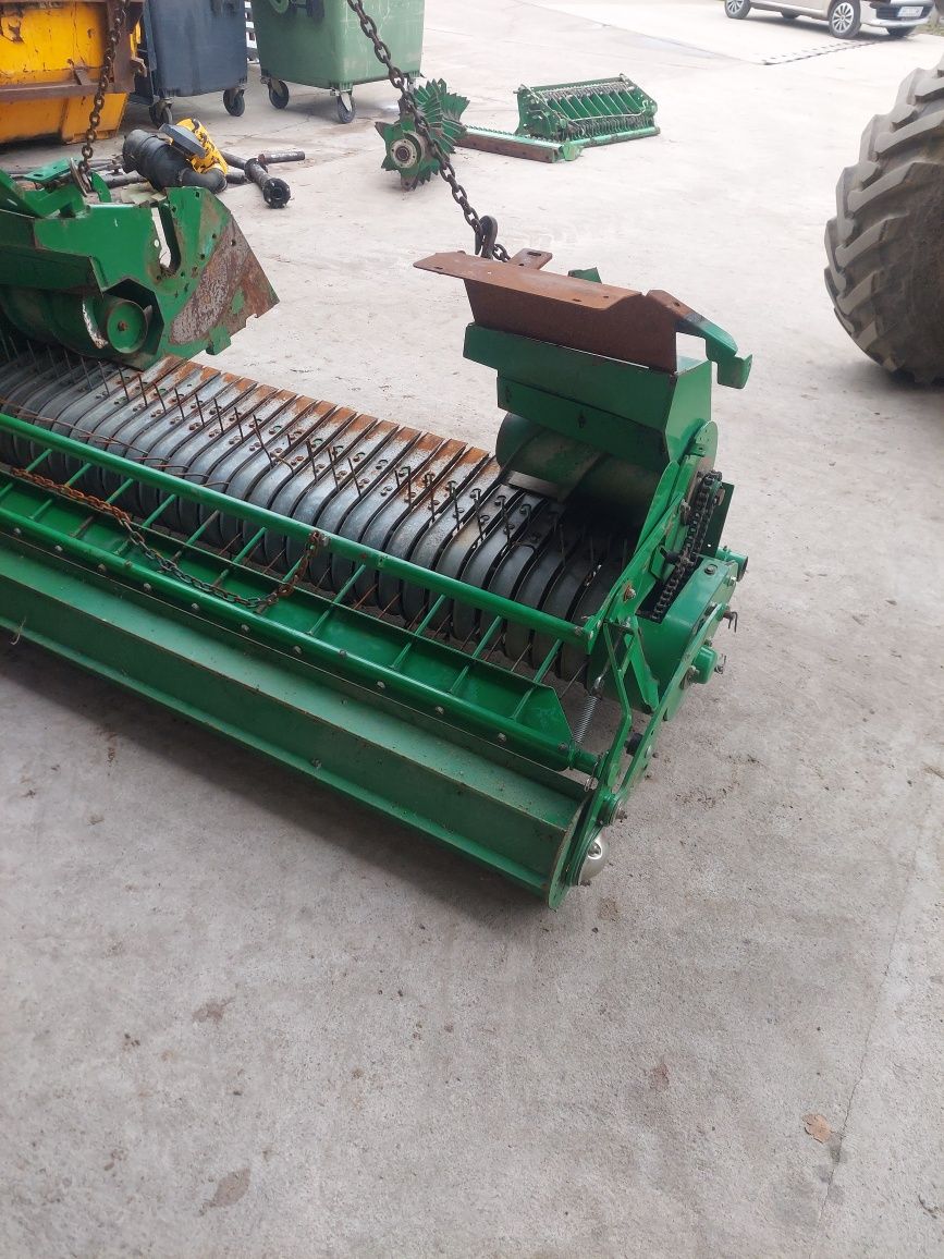 Podbieracz z rottorem  do  john deere  644
