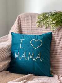 Poduszka na dzień mamy z haftem I Love Mama prezent