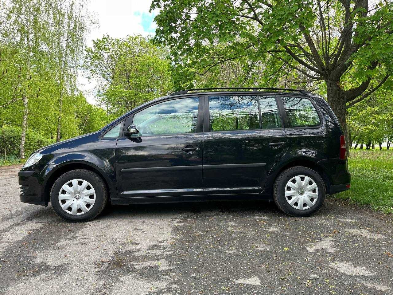 Продам Volkswagen Touran 2007 рік