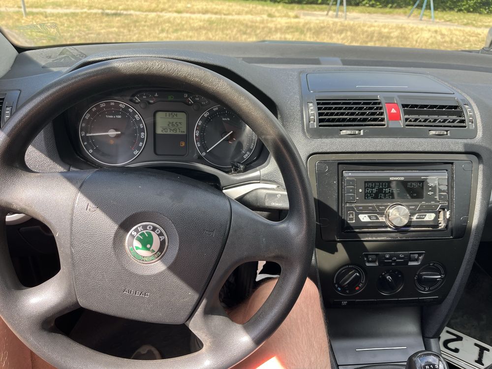 Skoda OCTAVIA sedan 1.6 MPI, org przebieg, klima, swiezo spr z niemiec