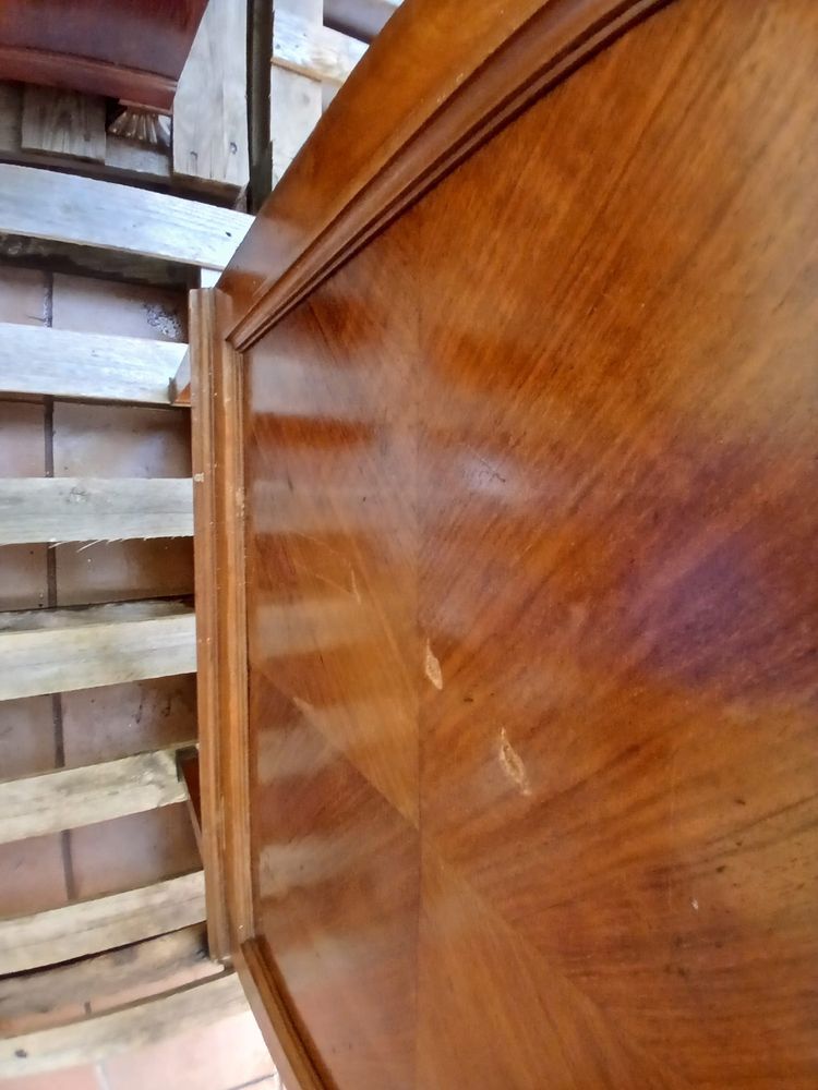 Movel de apoio em madeira