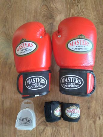 Rękawice treningowe bokserskie (10oz) z owijkami firmy Masters