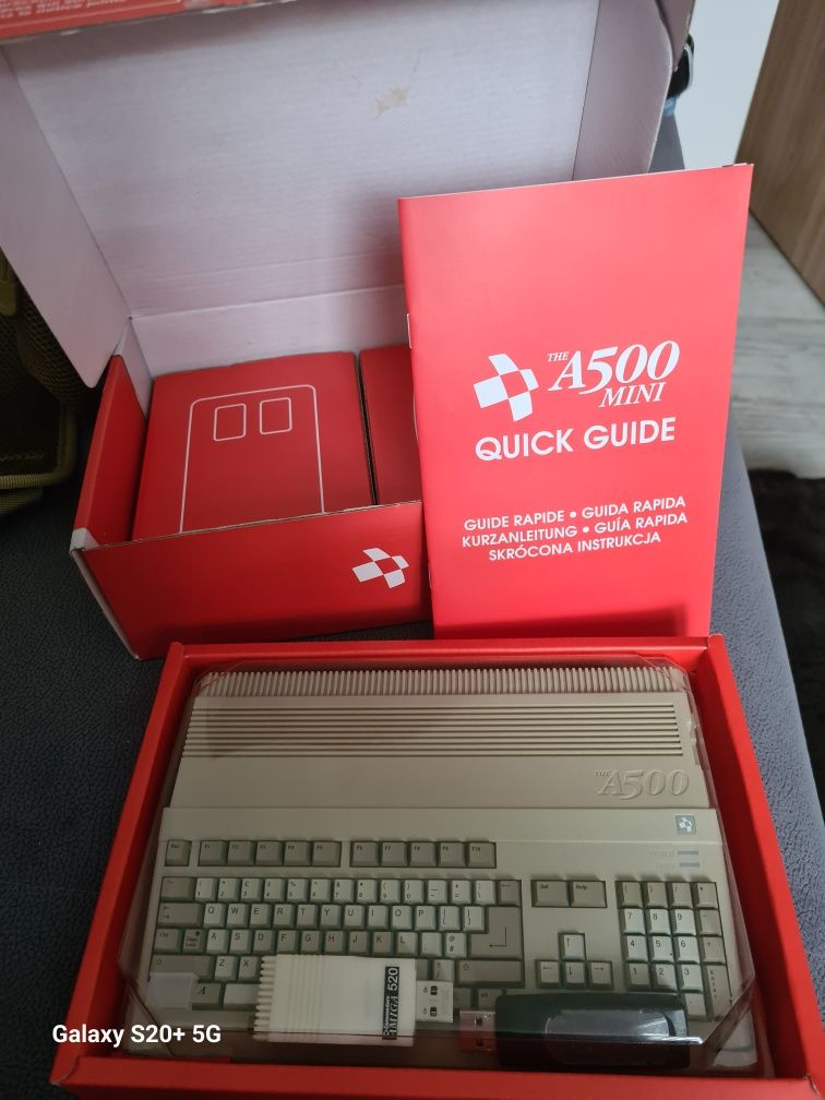 Amiga 500 mini konsolka