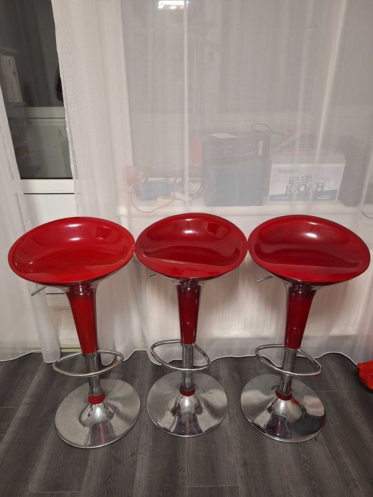 Барні крісла червоні