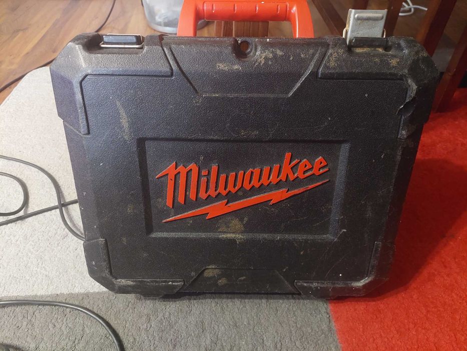 Skrzynka na narzędzia Milwaukee