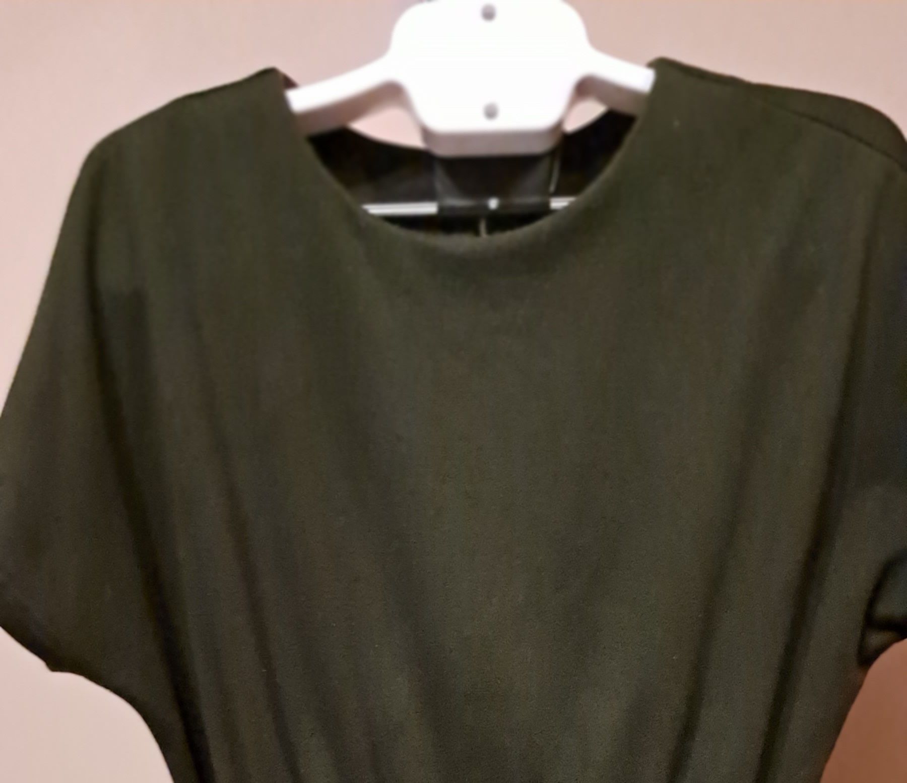 Sukienka z dzianiny kolor khaki