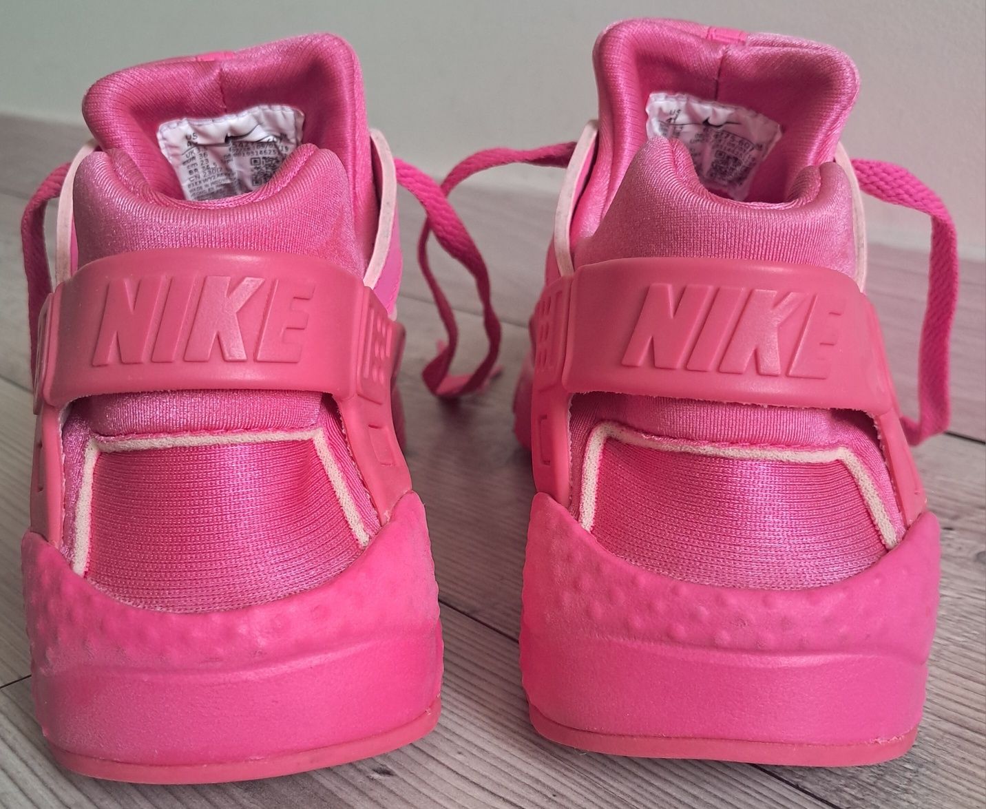 Кросівки NIKE HUARACHE Run Laser 654275-607 (р.36)