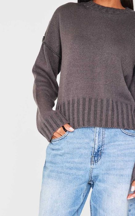 Темно-сірий светр оверсайз з вивернутими швами та щільною в'язкою PLT