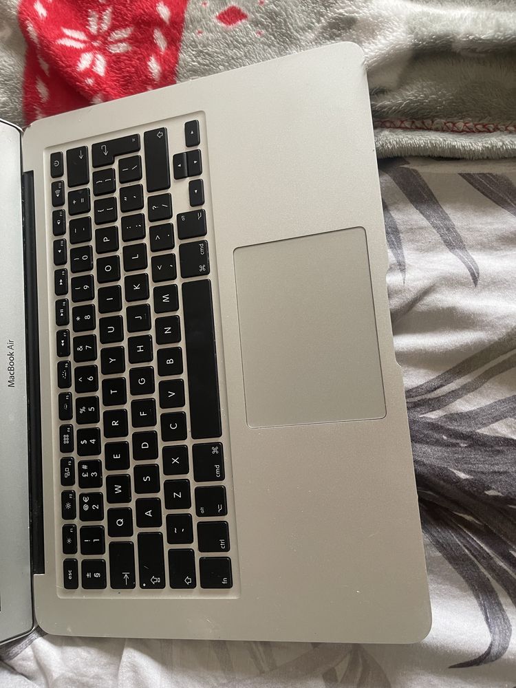 Macbook air 2011