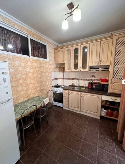 Продам 2 кімн.кв.в елітному  будинку в центрі