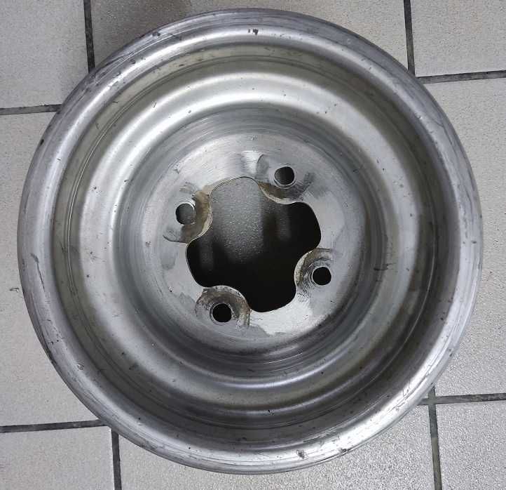 Uma Jante 9 moto 4