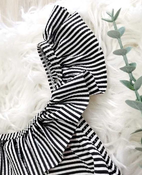 Strój kąpielowy jednoczęściowy z falbaną Primark 110cm 116cm 5-6 lat