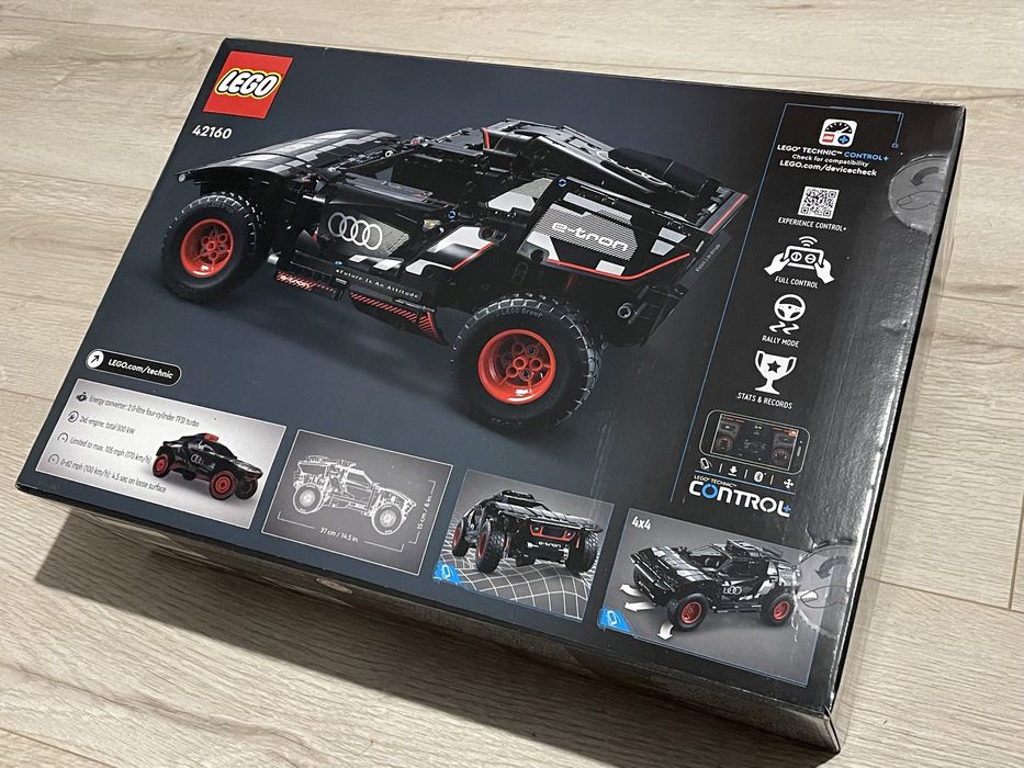 Конструктор LEGO Technic Лего Автомобіль Audi RS Q e-tron Ауді Машинка
