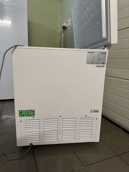 Морозильна камера Grunhelm 316л