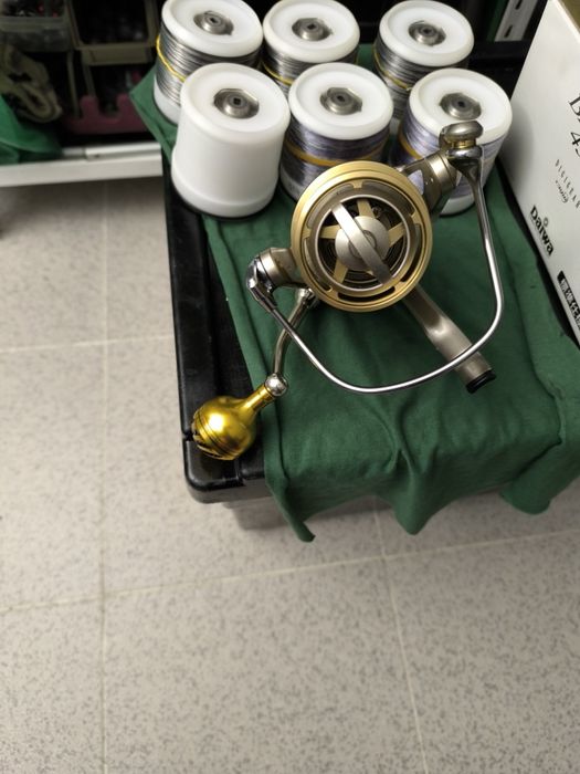 Carreto daiwa modelo japonês