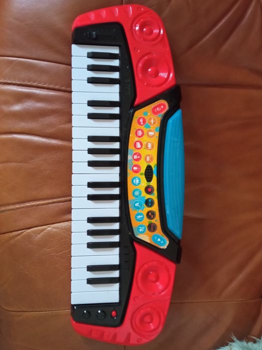 Keyboard grający dziecięcy w bdb stanie