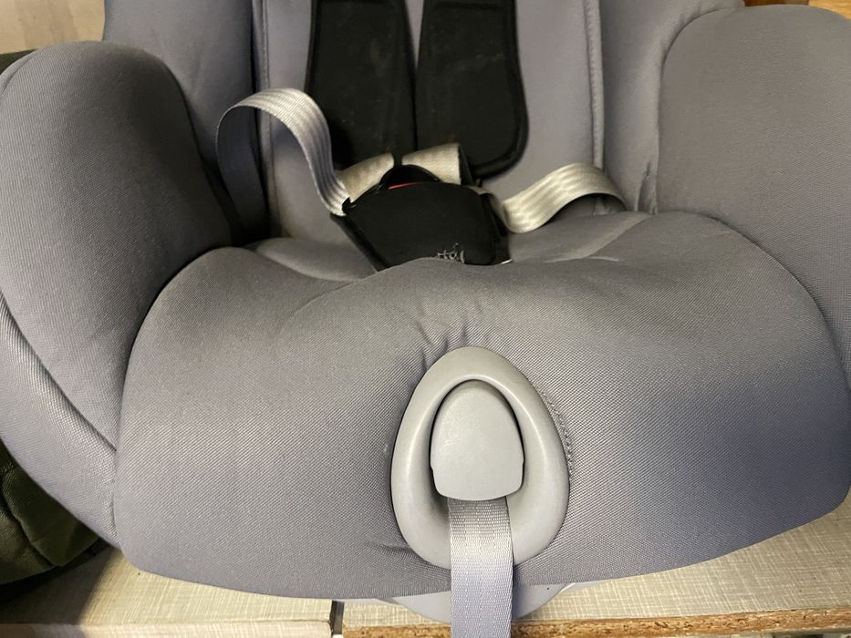 Дитяче автокрісло Britax Romer Trifix