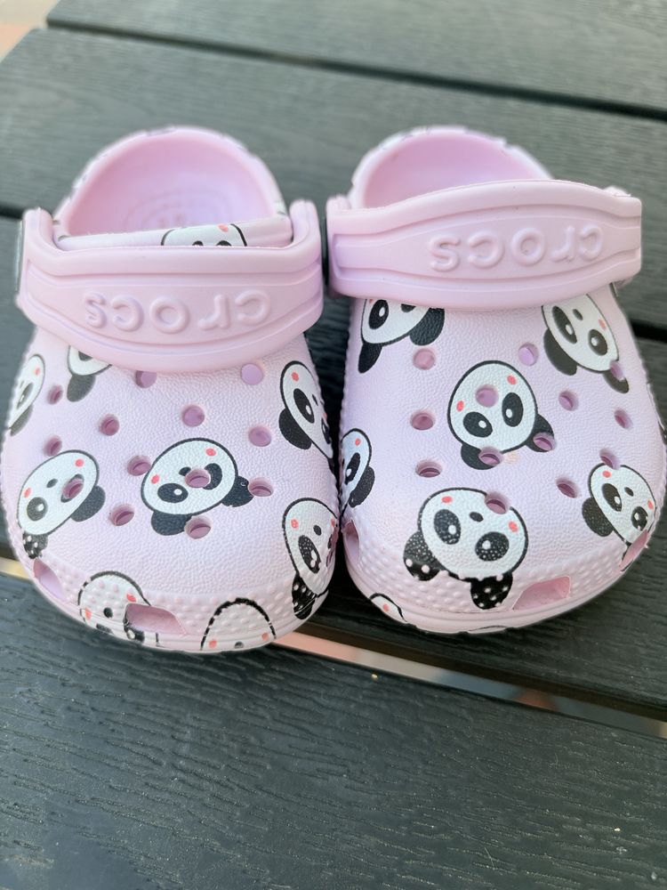 crocs для дівчинки