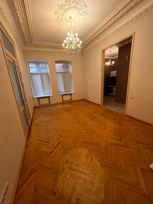 Київ, Шевченківський, бульвар Шевченко 48, 2-кімн. 1 /4 цегла . 64м.кв