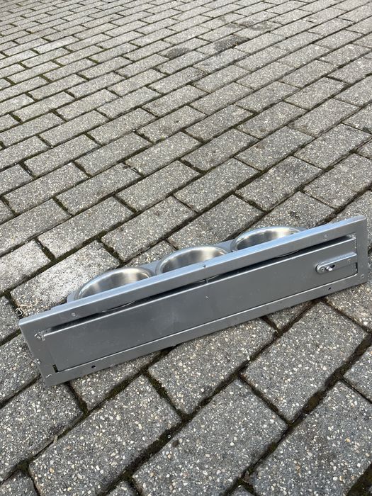 Comedouros rotativos